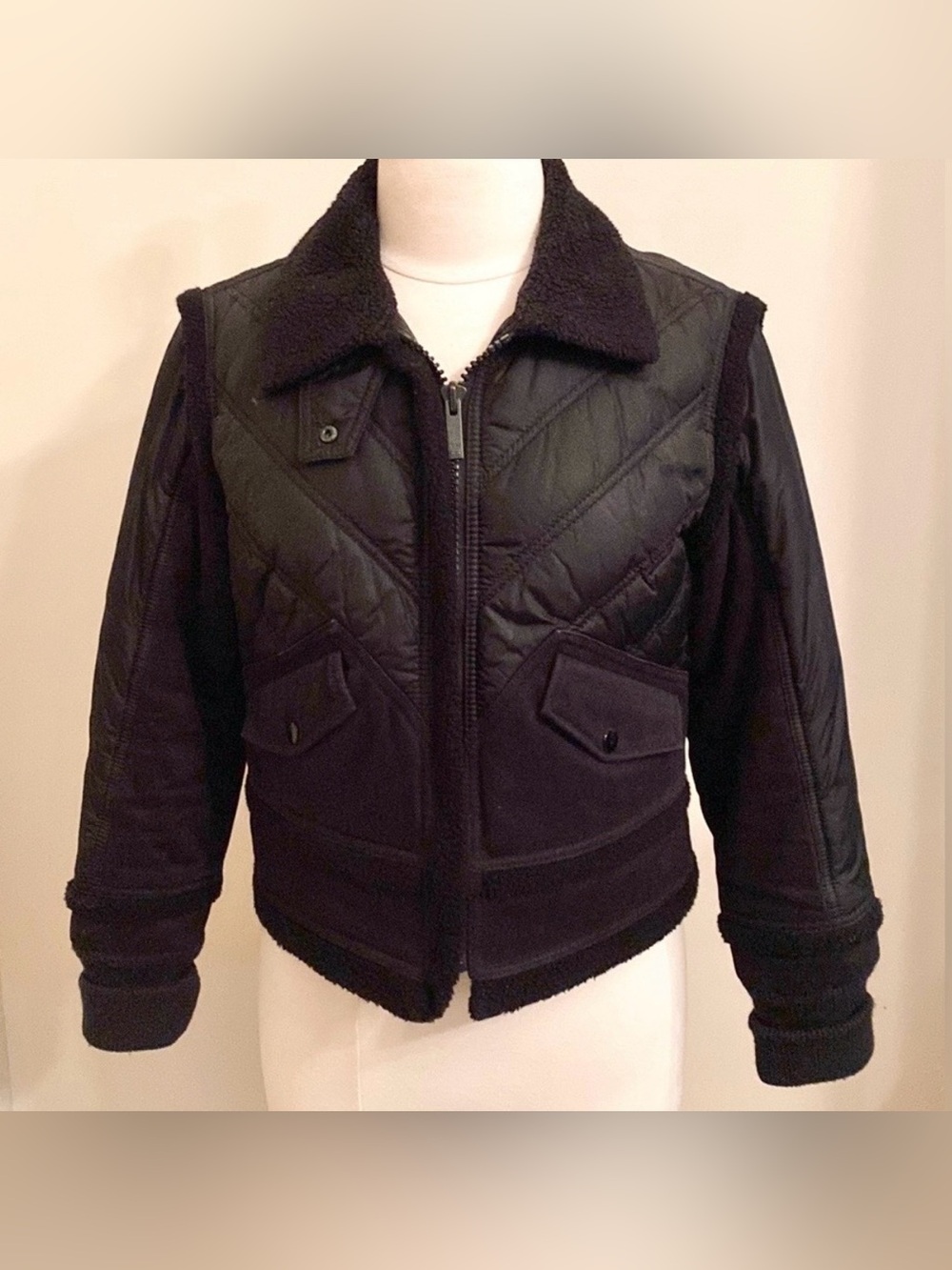Tommy Hilfiger Vintage Black Quilted Fleece SZ M Gorpcore Varsity Bomber Jacket